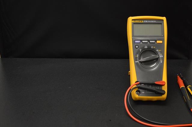 How to Test a Capacitor Using a Multimeter, an Ohm Meter, and a